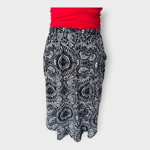 Bobeau Women’s Navy and White Print High Low Elastic Waist Skirt Size Medium - Picture 5 of 11
